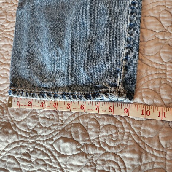 Mens Levi's 550 Relaxed Fit Jeans Light Wash Denim Blue Size 46x32 - Picture 8 of 13